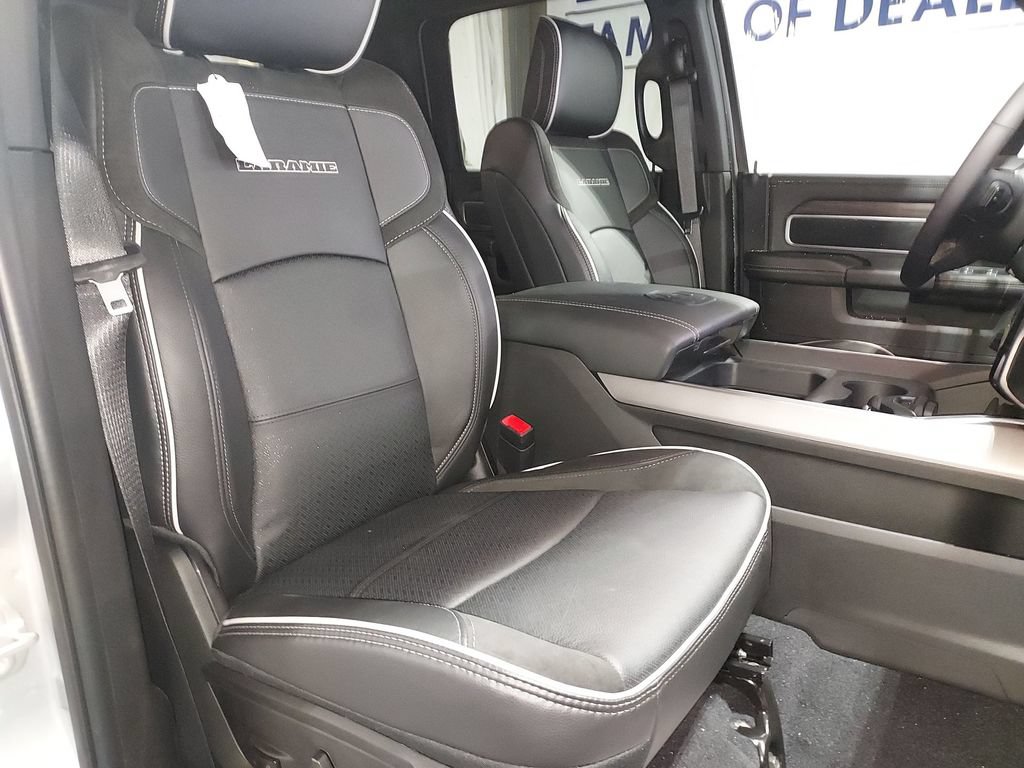 New 2026 RAM 3500 Laramie AWD/4WD image 31