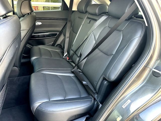 Used 2025 Genesis GV70 2.5T image 18