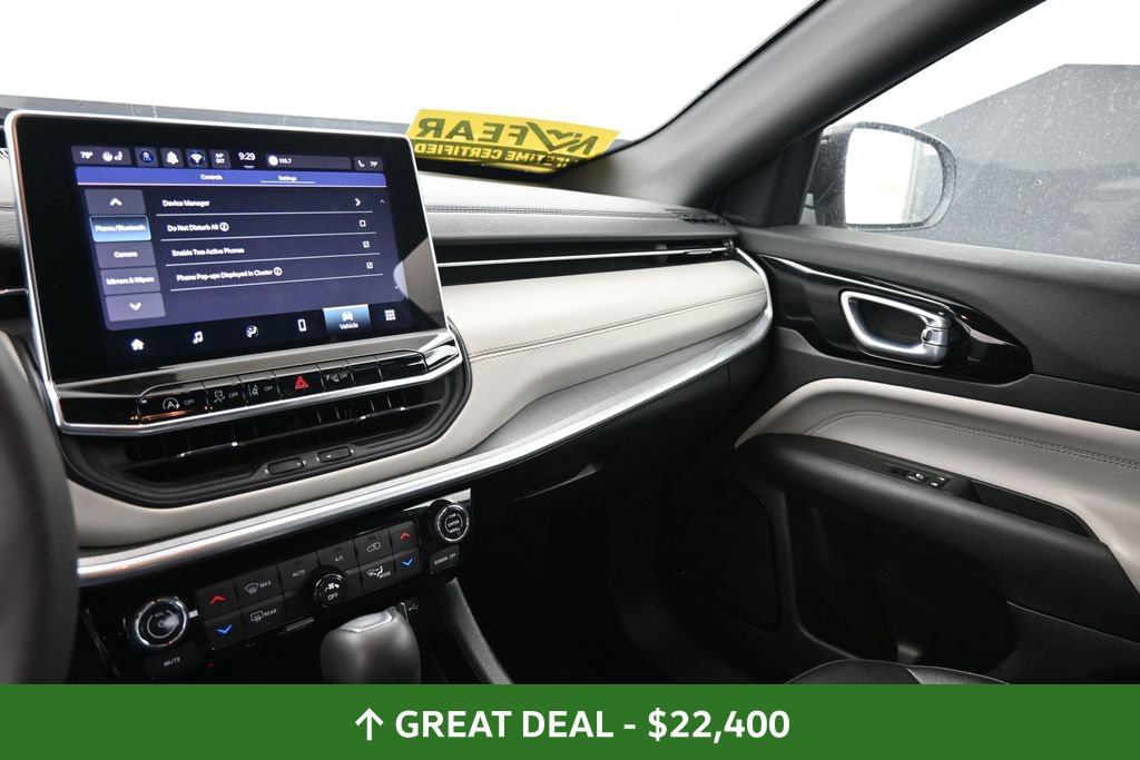 Used 2025 Jeep Compass Limited AWD/4WD image 23