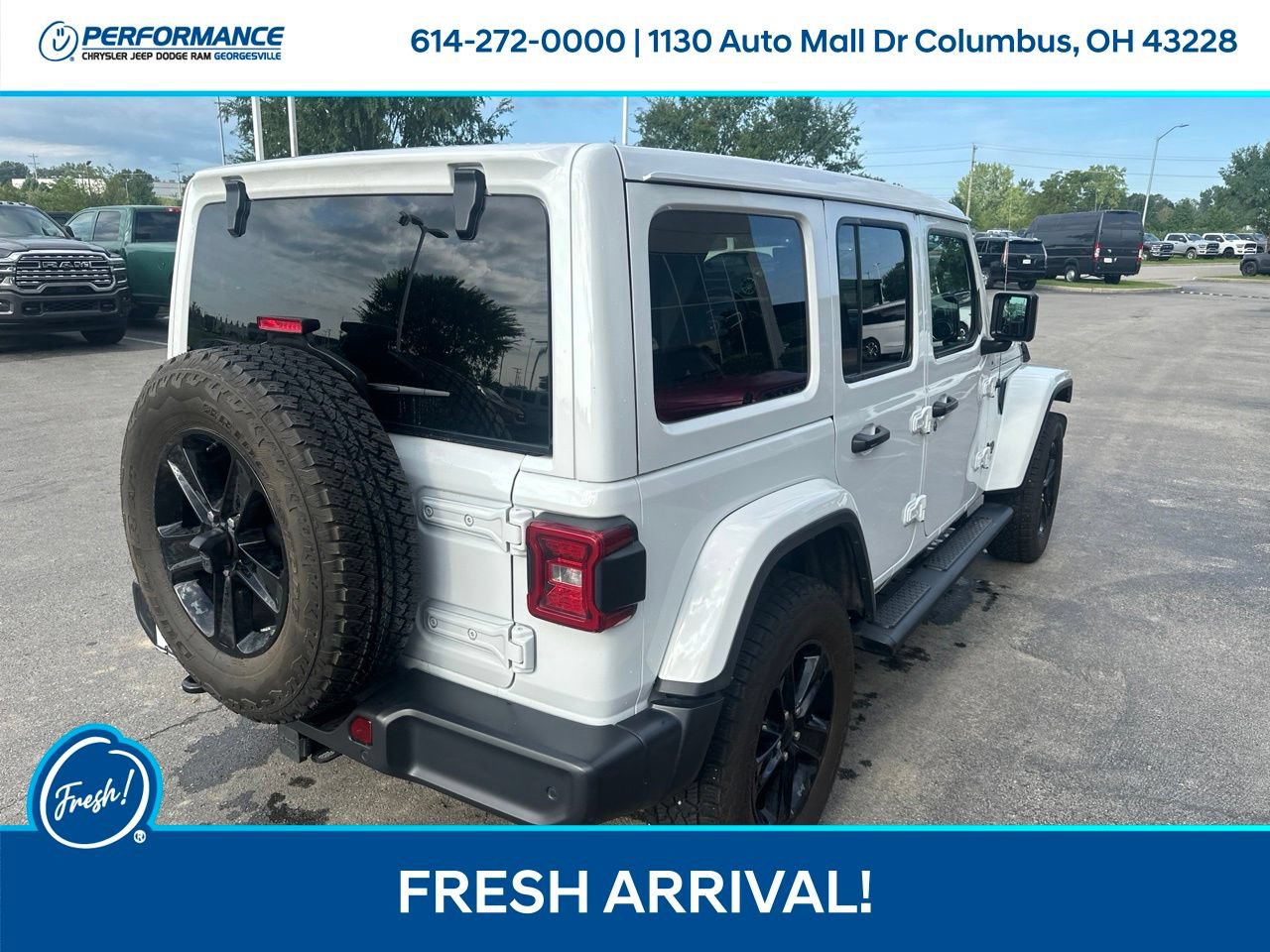 Used 2021 Jeep Wrangler Unlimited Sahara AWD/4WD image 4
