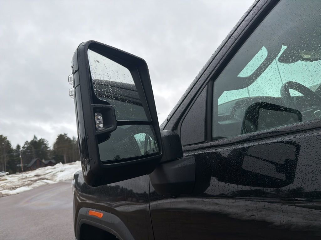 Used 2025 GMC Sierra 2500 AT4 w/ AT4 Premium Plus Package AWD/4WD image 15