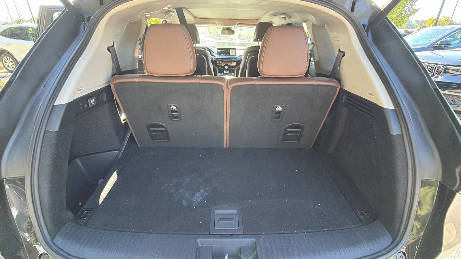 Used 2023 Acura MDX w/ Technology Package FWD image 13