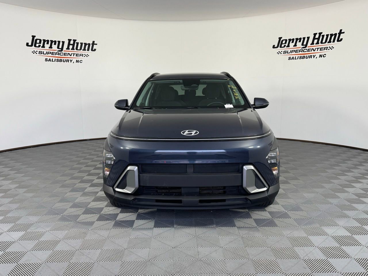 Used 2025 Hyundai Kona SEL image 6