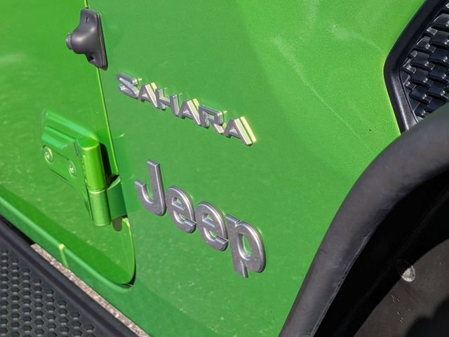 Used 2019 Jeep Wrangler Unlimited Sahara AWD/4WD image 12