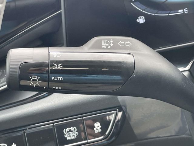 New 2026 Kia Niro EX image 31