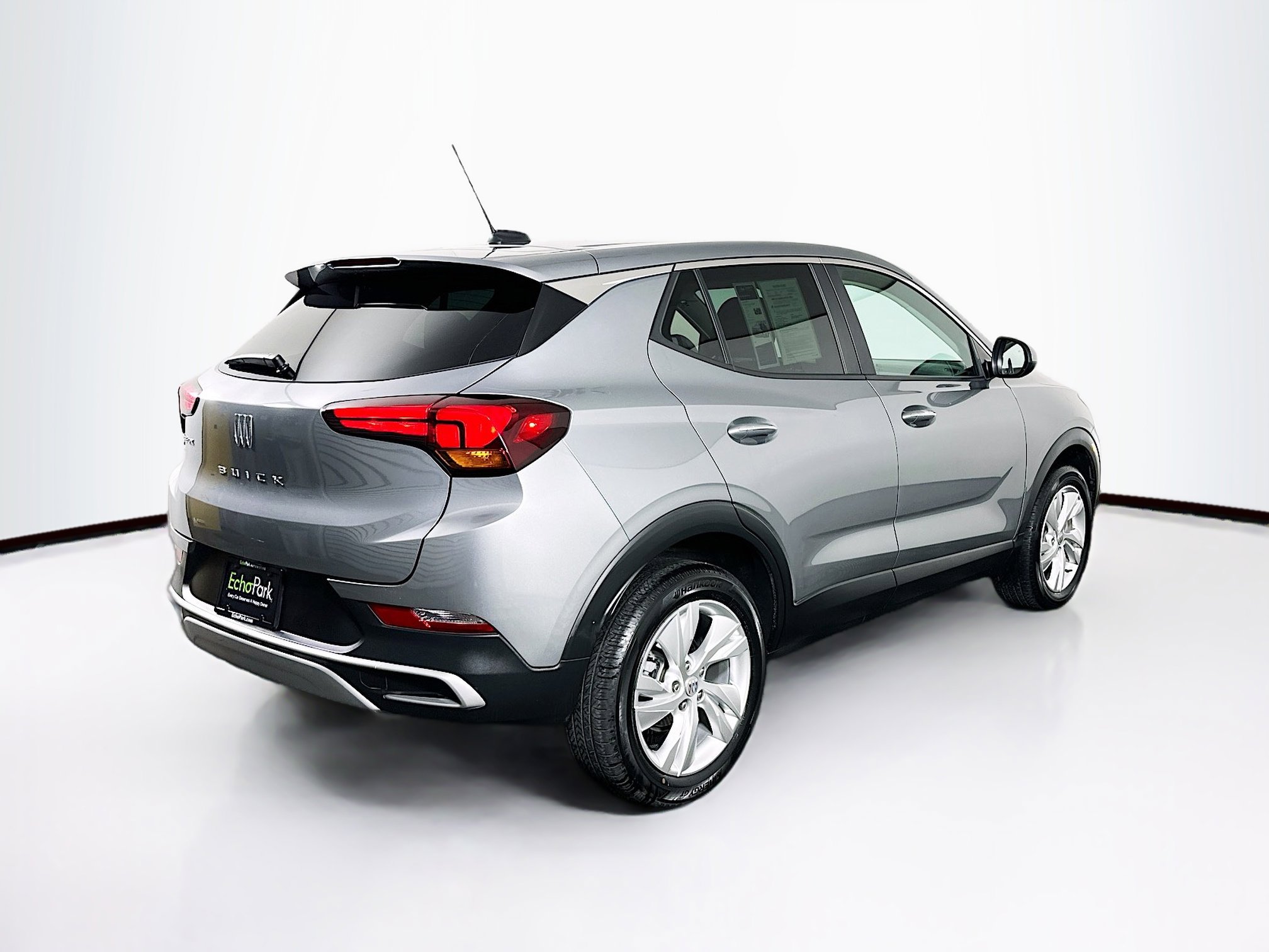 Used 2025 Buick Encore GX Preferred AWD/4WD image 9