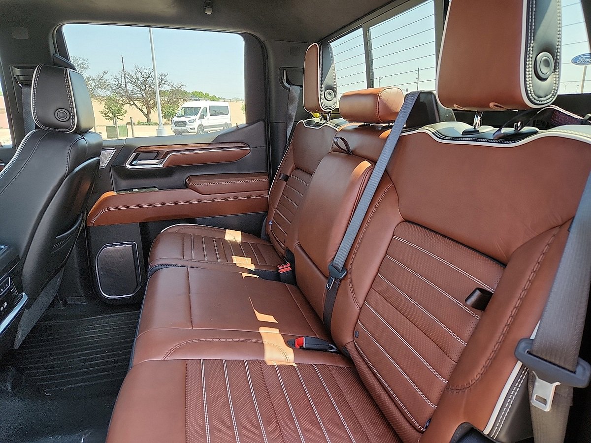 Used 2024 GMC Sierra 1500 Denali Ultimate image 5