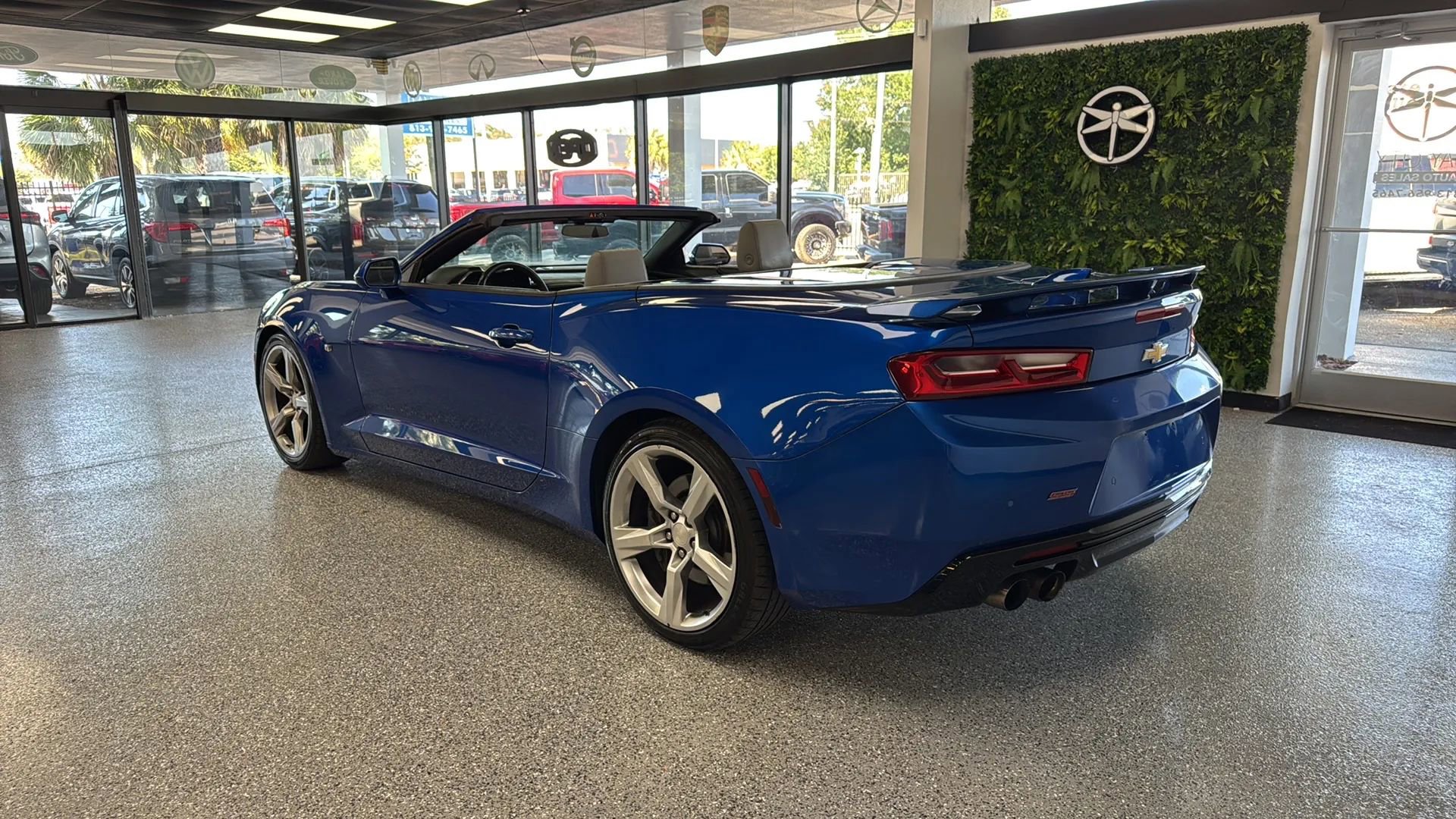 Used 2018 Chevrolet Camaro SS RWD image 44