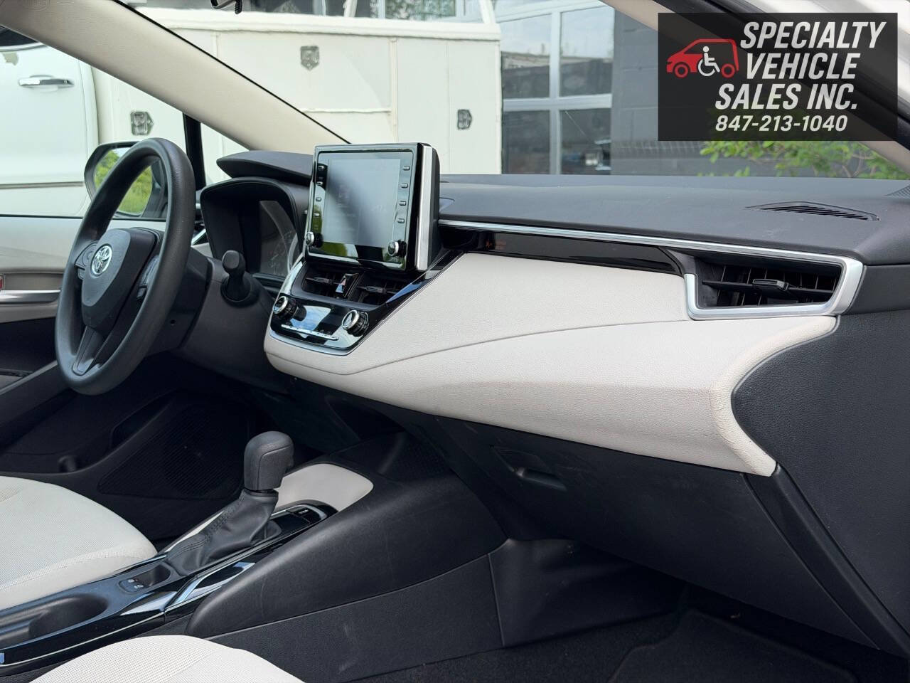 Used 2020 Toyota Corolla LE w/ LE Convenience Package FWD image 14
