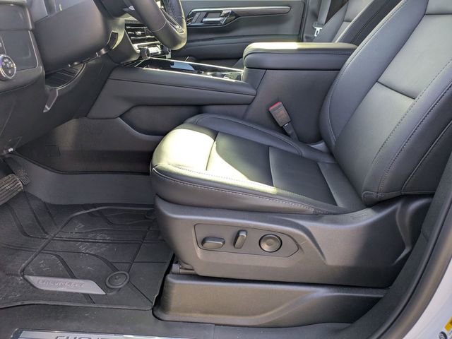 New 2026 Chevrolet Suburban LT w/ Comfort Package image 11