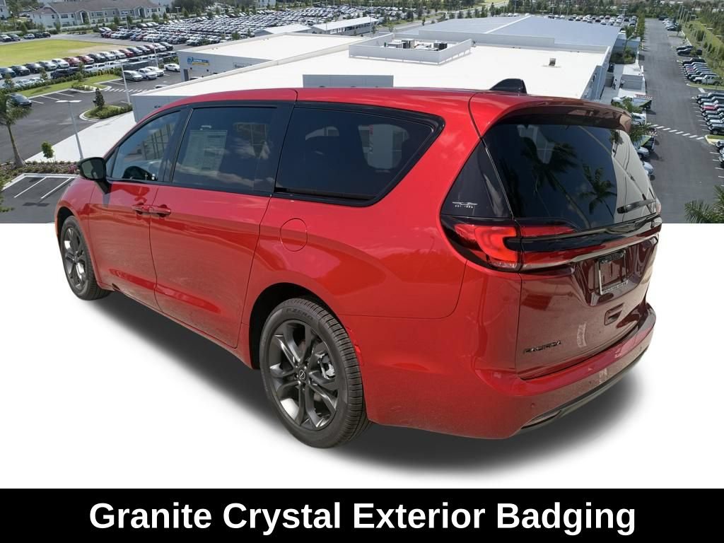 New 2026 Chrysler Pacifica Select FWD image 6