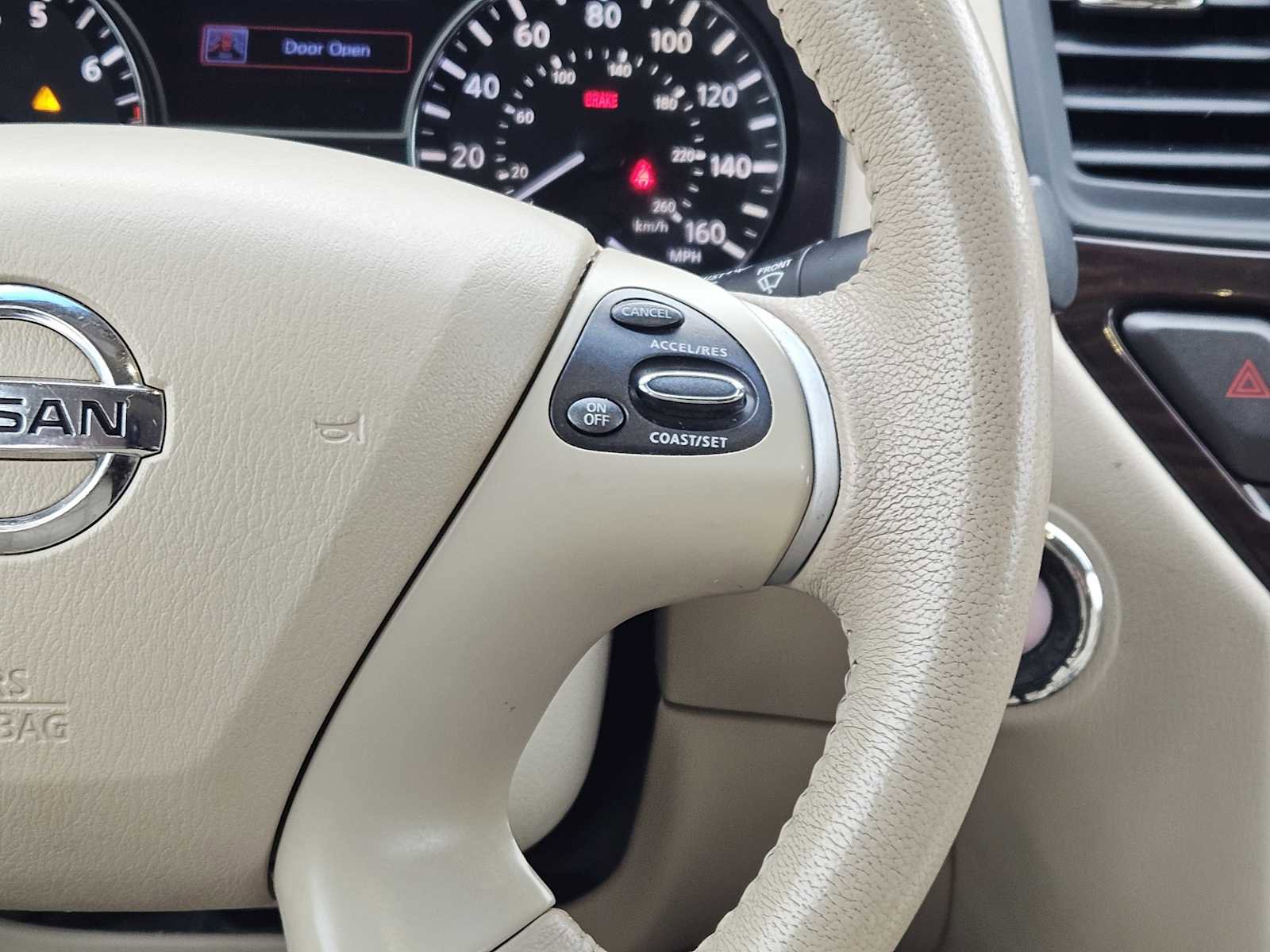 Used 2014 Nissan Pathfinder SL w/ SL Premium Package image 28