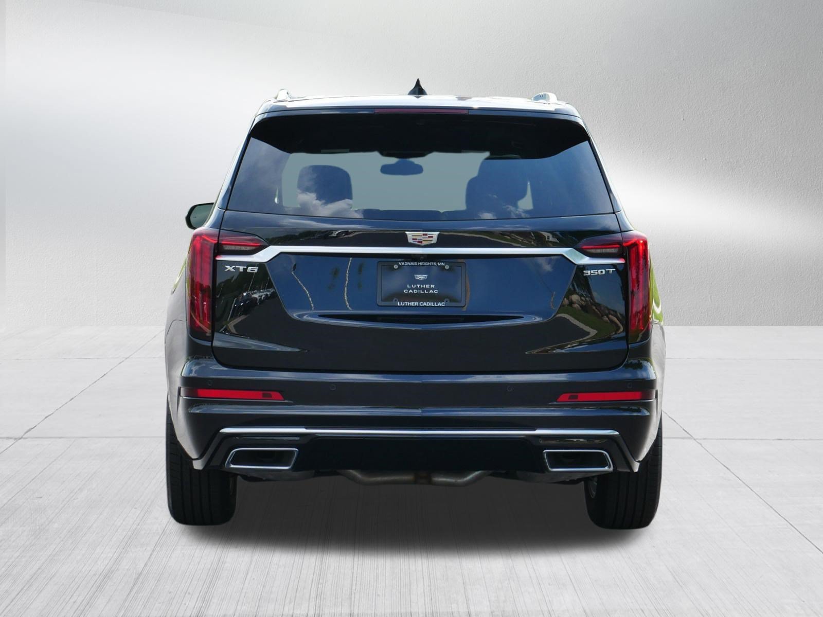Used 2025 Cadillac XT6 Luxury FWD image 6