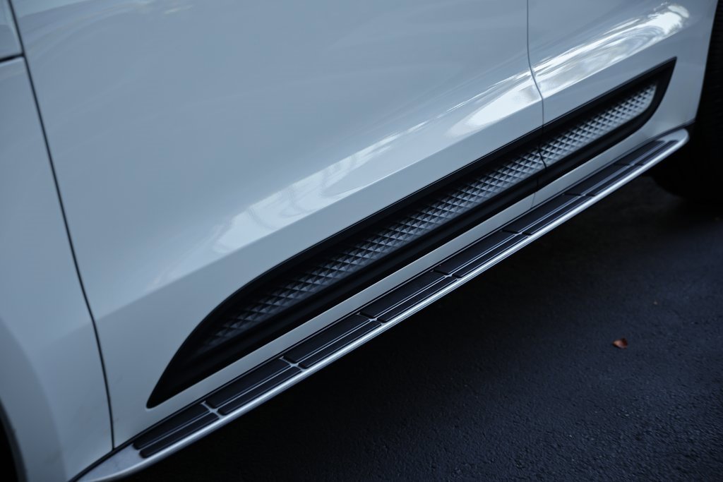 Used 2023 Porsche Macan S image 11