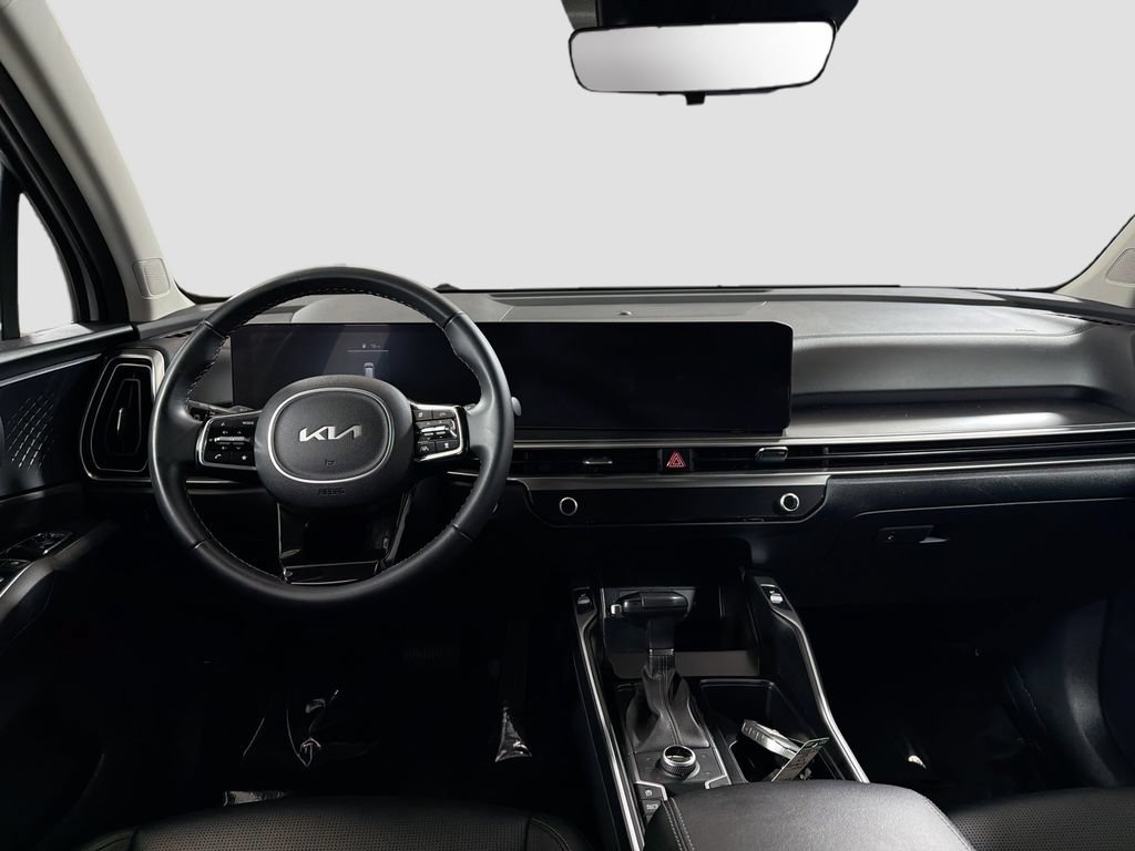 Used 2025 Kia Sorento S AWD/4WD image 23