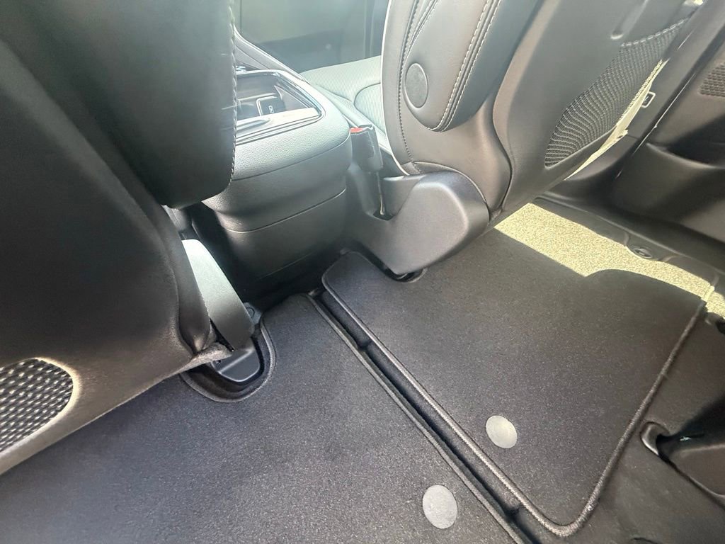 New 2026 Chrysler Pacifica Limited w/ S Appearance Package image 26