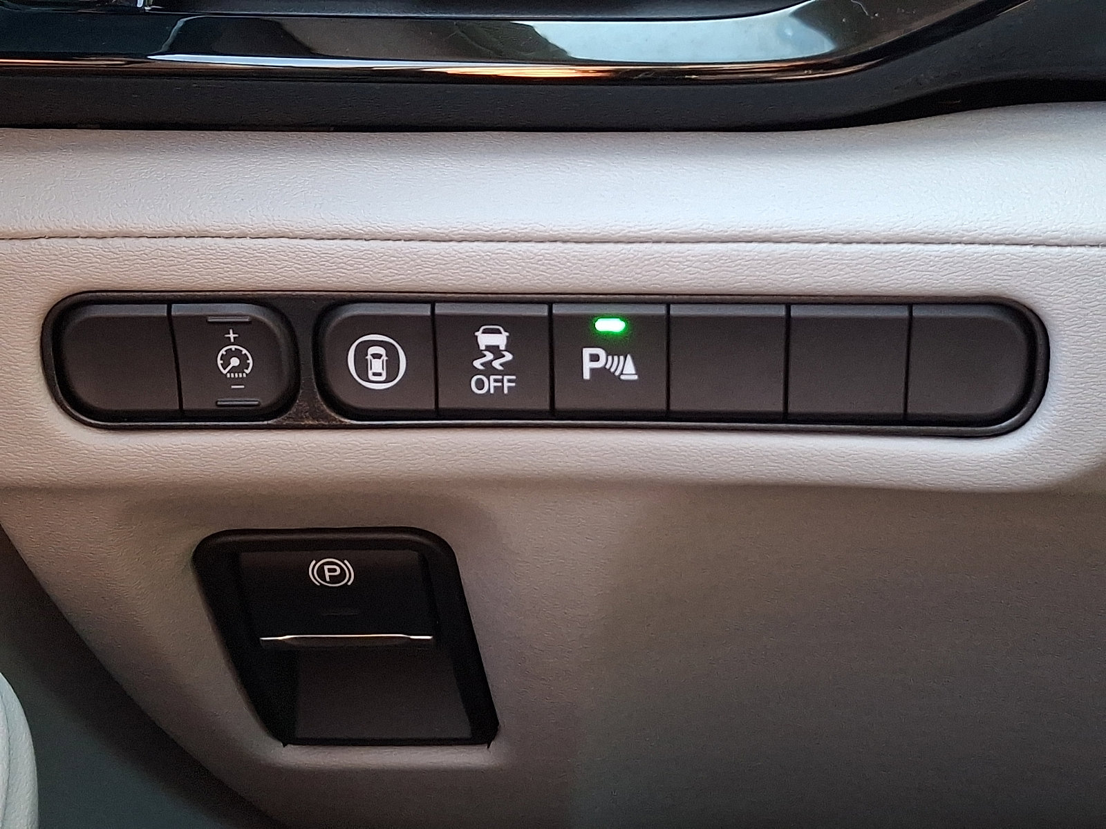 Certified 2023 Acura MDX w/ Technology Package image 25