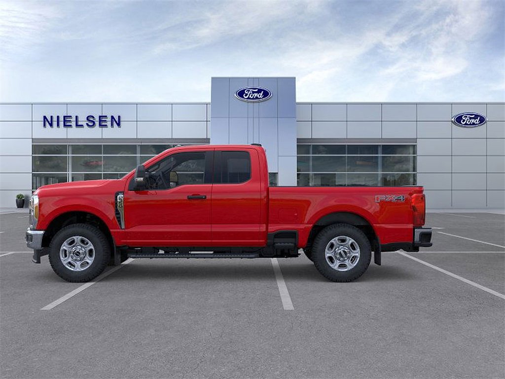New 2026 Ford F350 XLT image 3