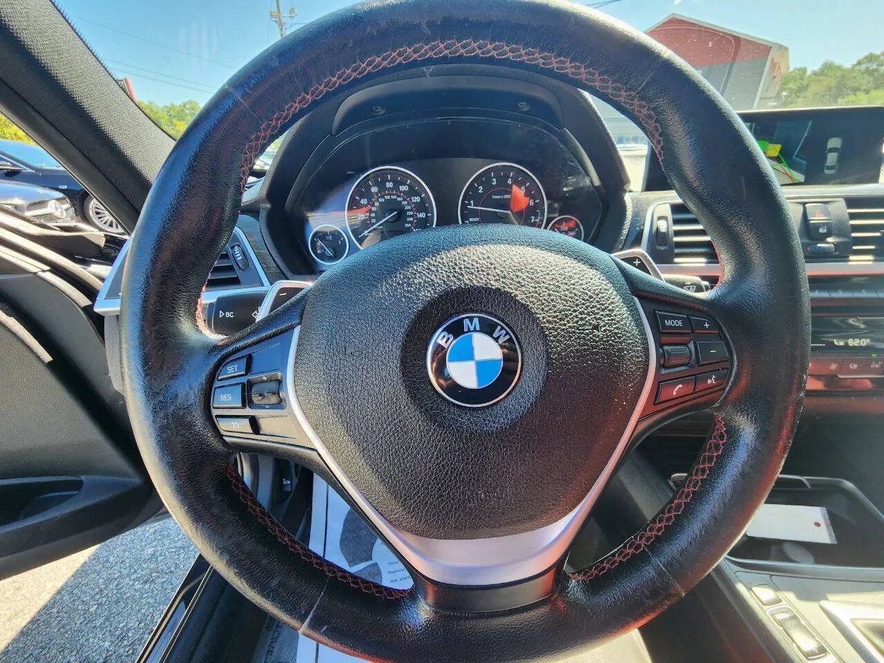 Used 2016 BMW 340i xDrive Sedan AWD/4WD image 18