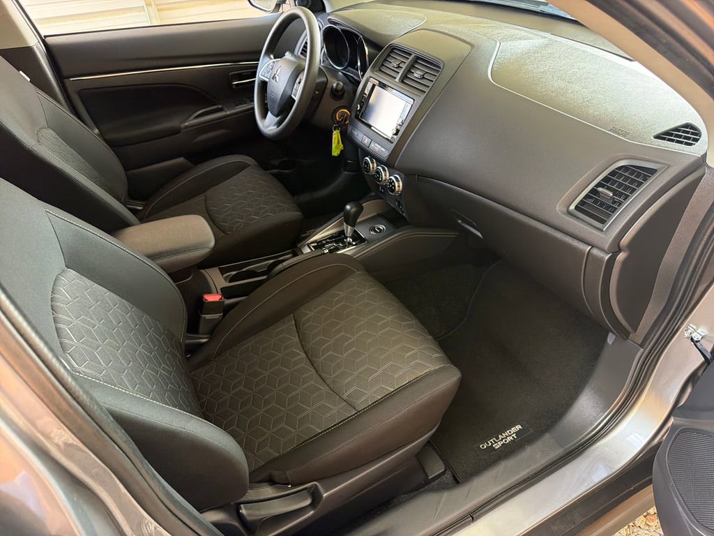 Used 2025 Mitsubishi Outlander Sport ES image 24