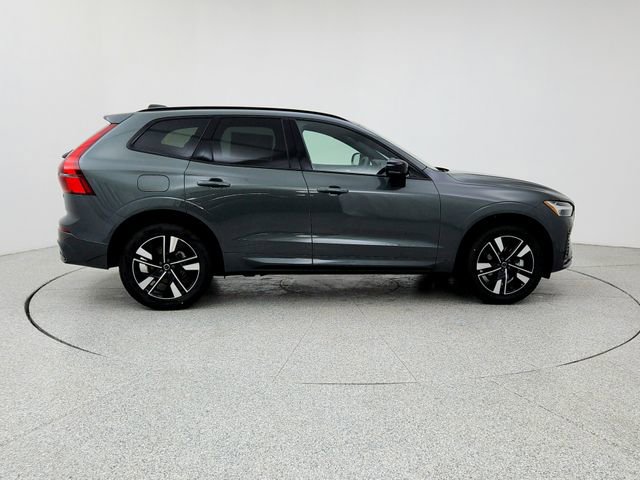 New 2026 Volvo XC60 B5 Core w/ Climate Package PRO image 4