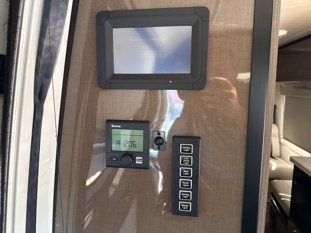 Used 2016 Mercedes-Benz Sprinter 3500 image 14