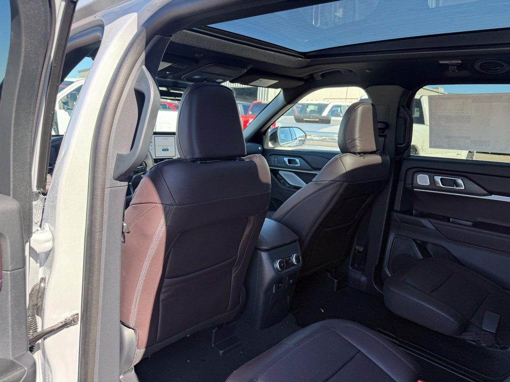 New 2026 Ford Explorer Platinum RWD image 12