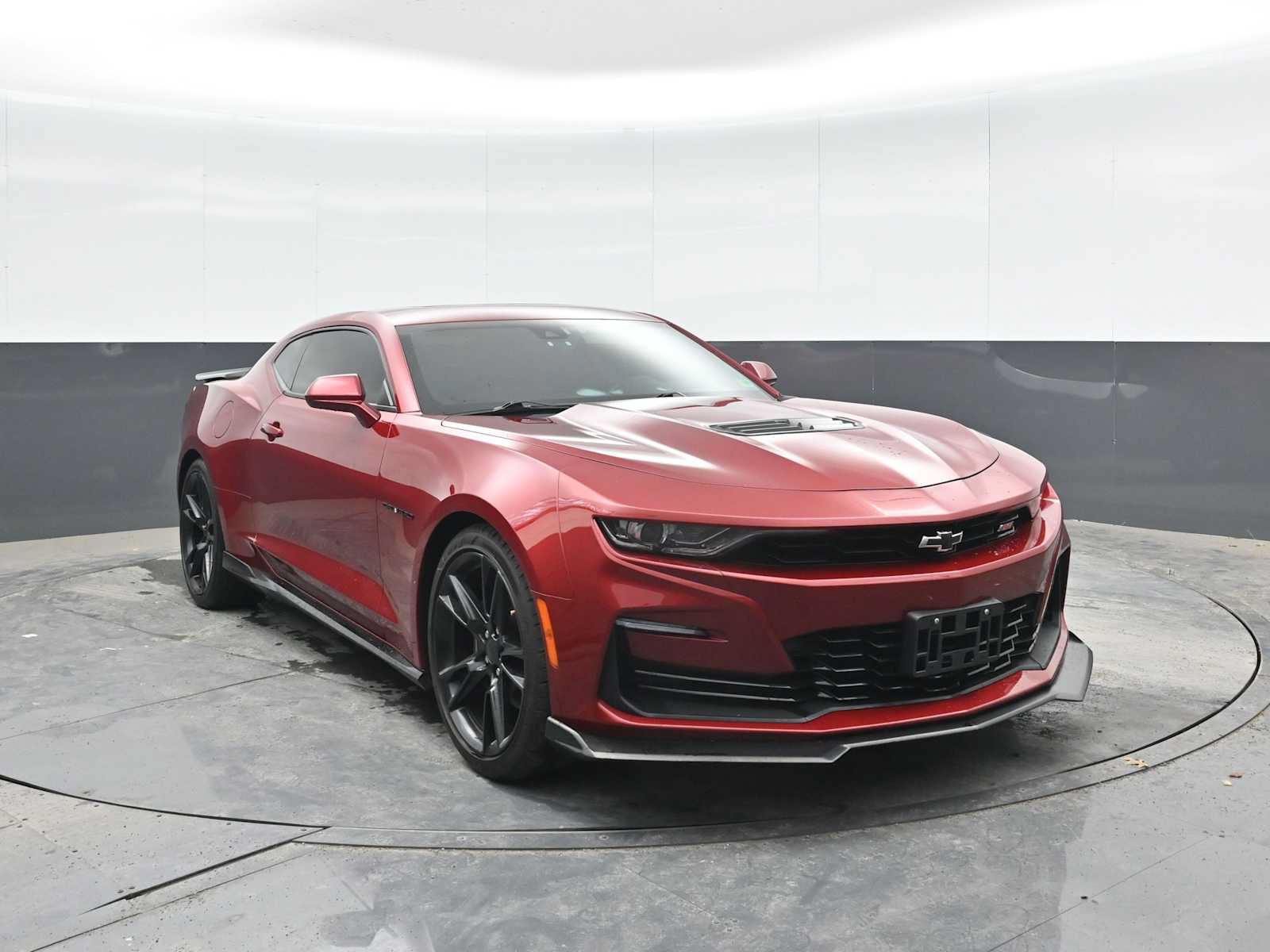Used 2022 Chevrolet Camaro SS RWD image 7