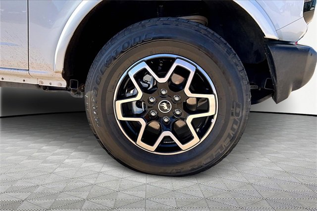 Used 2022 Ford Bronco Outer Banks image 8