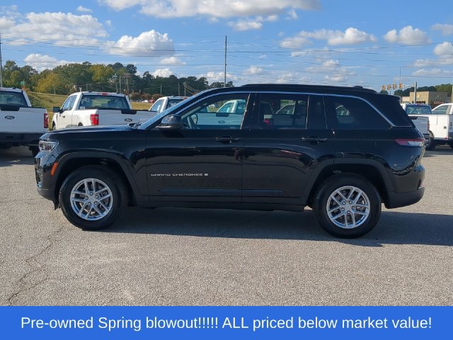 Used 2025 Jeep Grand Cherokee Laredo X AWD/4WD image 10