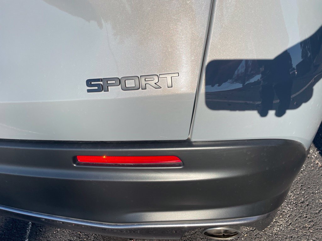 Used 2025 Honda HR-V Sport image 32