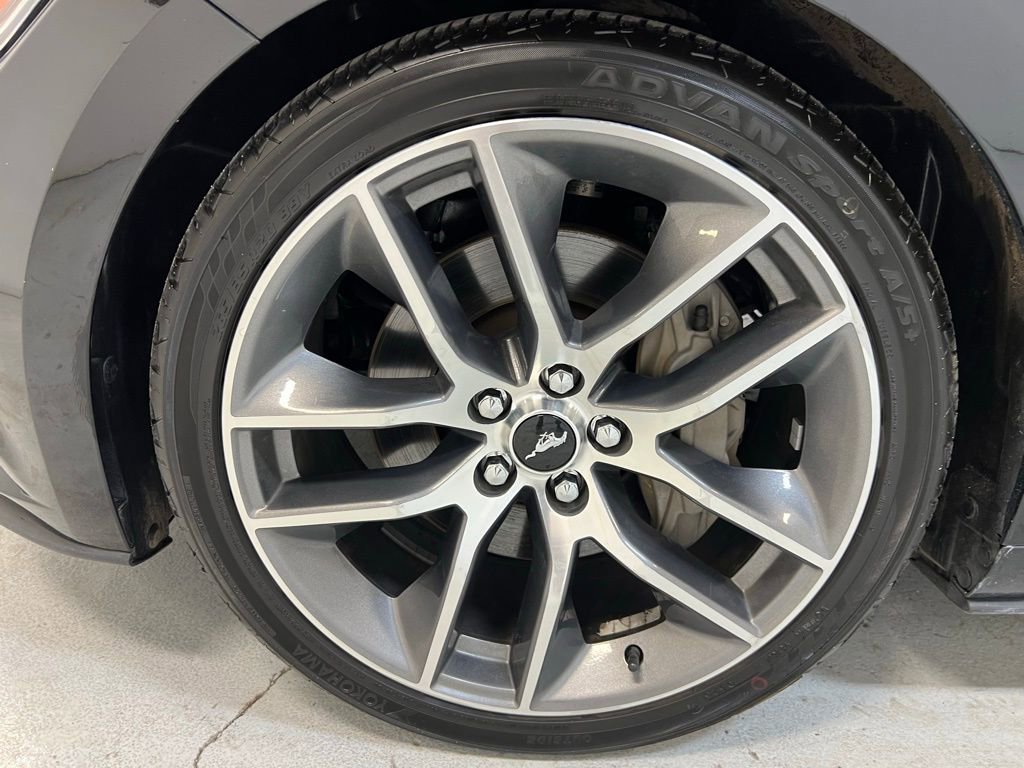 Used 2016 Ford Mustang GT Premium image 31