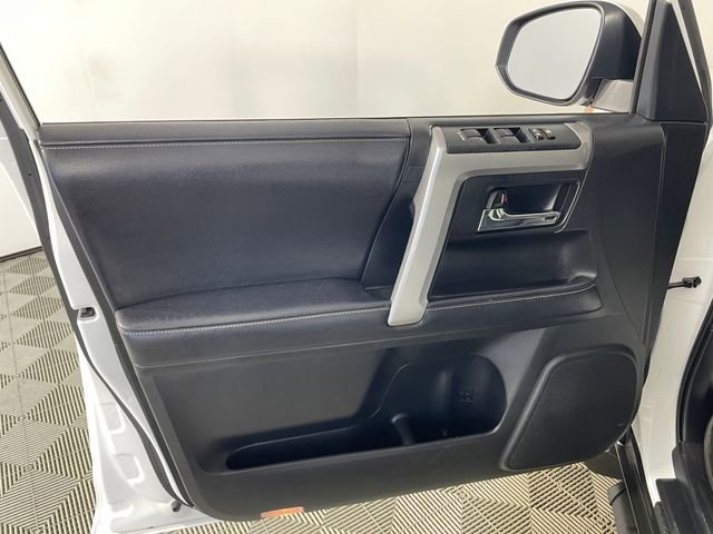 Used 2019 Toyota 4Runner SR5 Premium AWD/4WD image 16