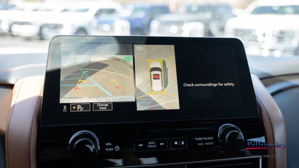 Used 2023 INFINITI QX80 Sensory w/ All-Season Package image 16