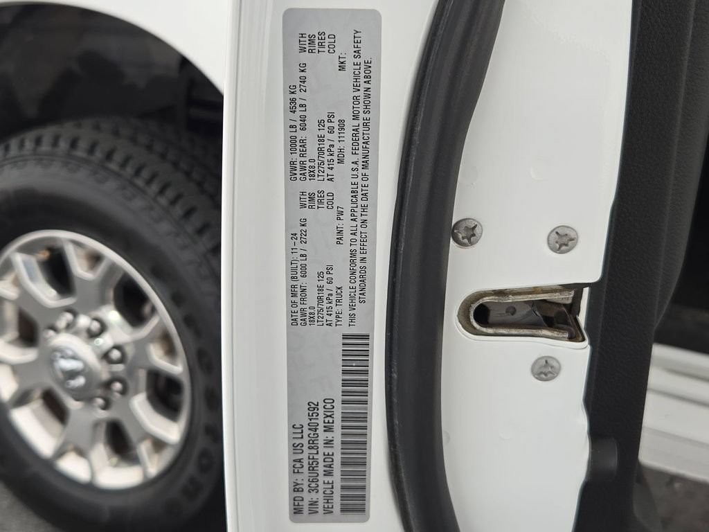 Used 2024 RAM 2500 Laramie AWD/4WD image 40
