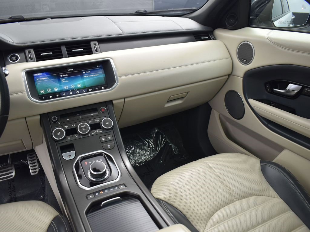 Used 2019 Land Rover Range Rover Evoque HSE Dynamic image 10