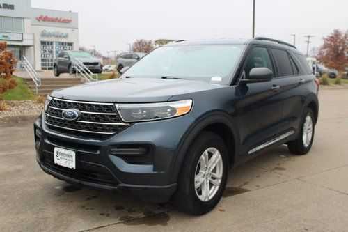 Used 2022 Ford Explorer XLT image 25