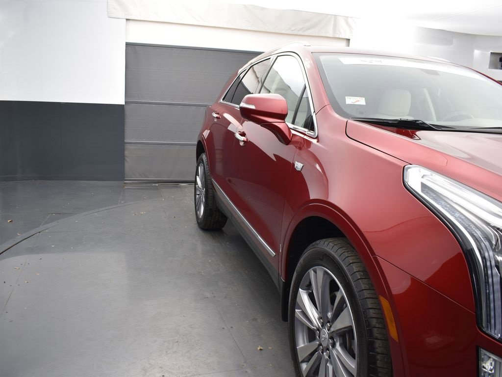 Certified 2022 Cadillac XT5 Premium Luxury w/ Technology Package image 36