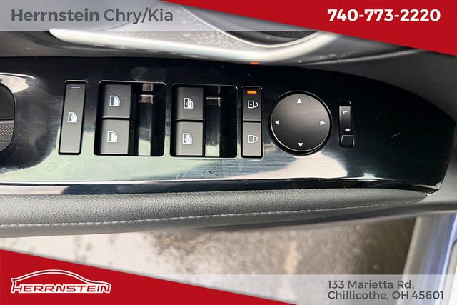 Used 2025 Hyundai Tucson Limited AWD/4WD image 14
