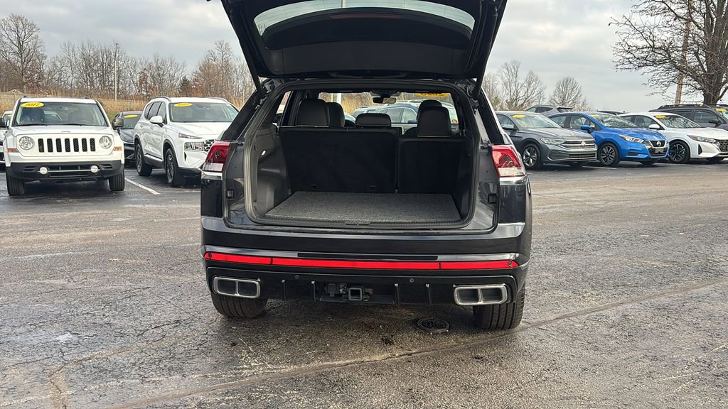 Used 2025 Volkswagen Atlas Cross Sport SEL Premium R-Line image 33