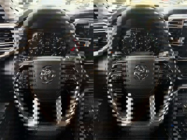 Used 2022 Toyota Tundra SR5 w/ SR5 Convenience Package image 16