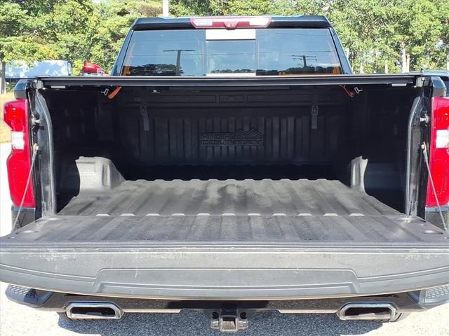 Used 2020 Chevrolet Silverado 1500 High Country w/ Technology Package image 16