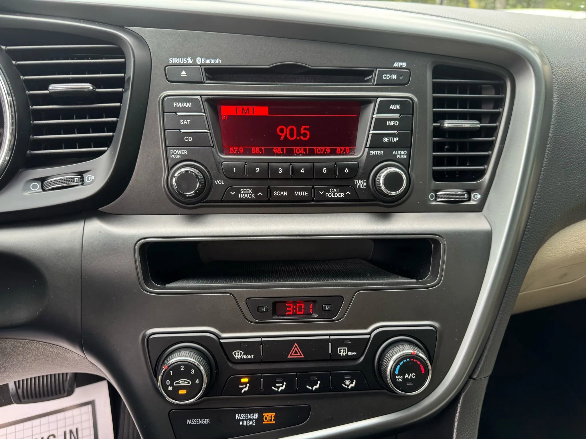 Used 2012 Kia Optima LX image 19