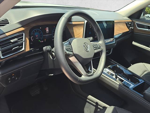 Certified 2024 Volkswagen Atlas SE w/ Panoramic Sunroof Package AWD/4WD image 11