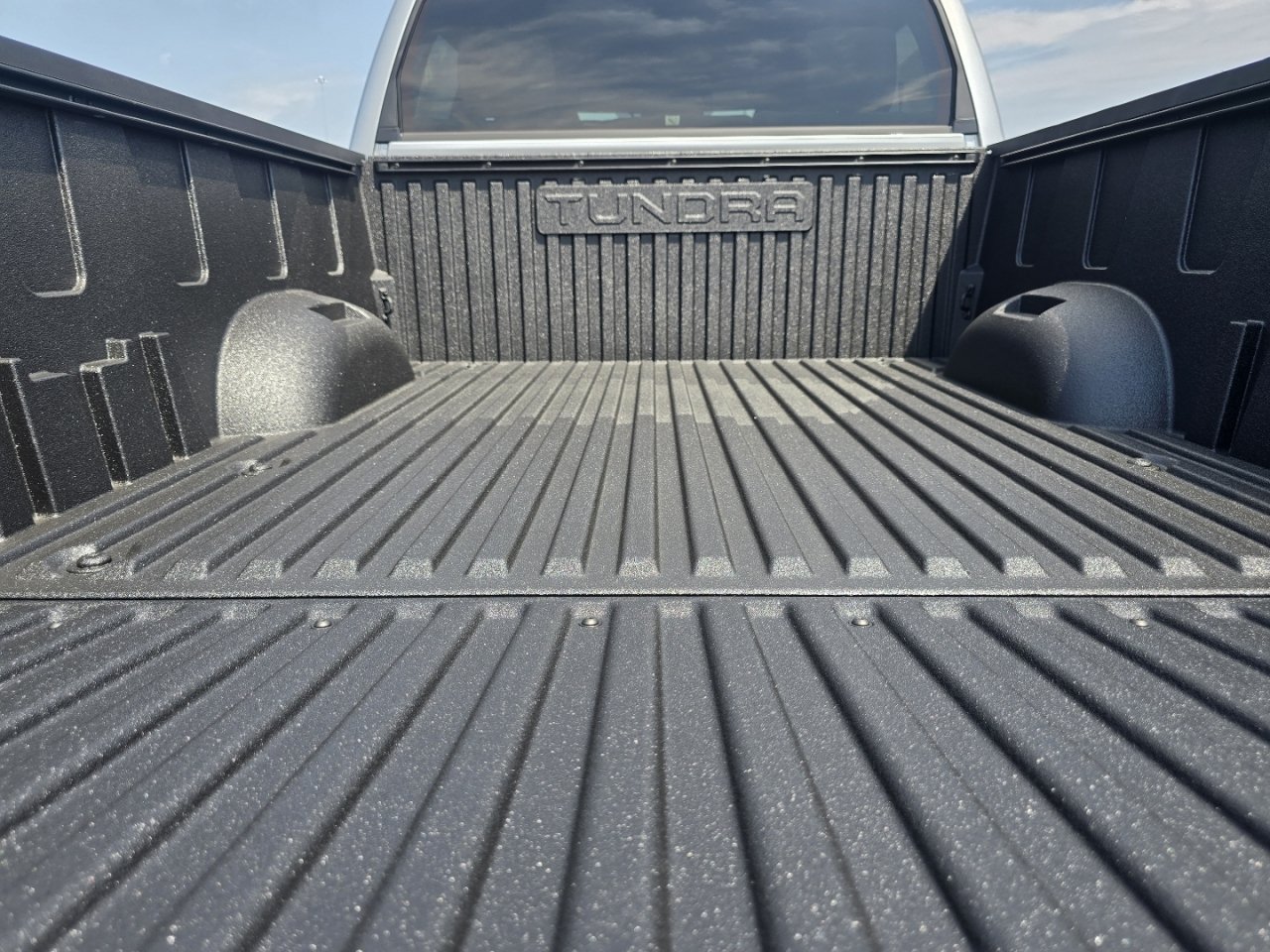 New 2026 Toyota Tundra SR5 AWD/4WD image 18