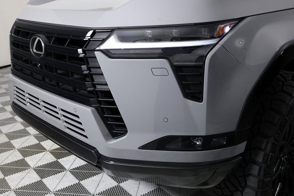 Used 2025 Lexus GX 550 image 46