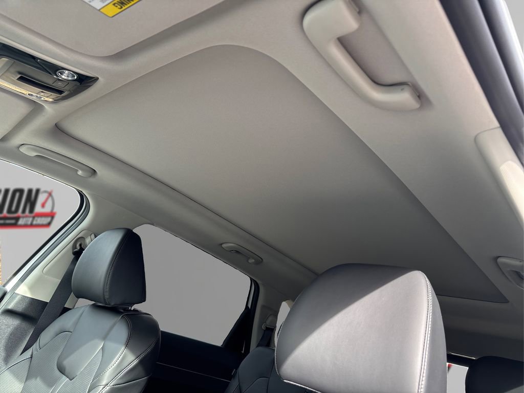 New 2026 Kia Sorento S w/ S Panoramic Sunroof Package image 12