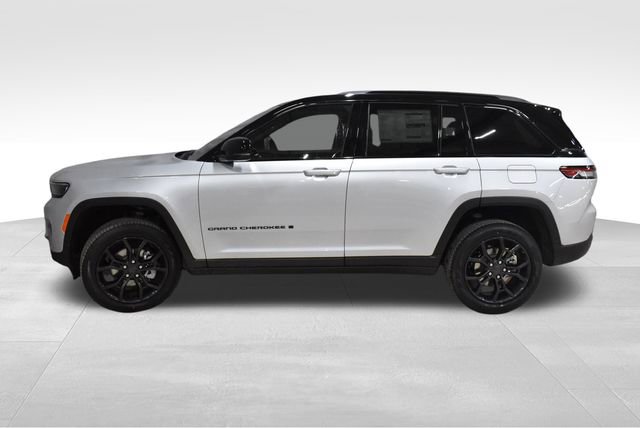 New 2025 Jeep Grand Cherokee Limited w/ Trailer Tow Package image 6