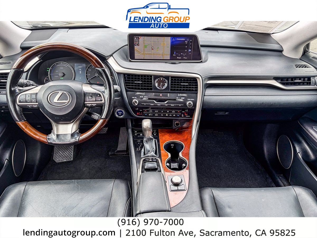 Used 2018 Lexus RX 450hL Premium w/ Premium Package AWD/4WD image 11
