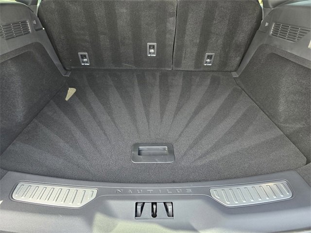 Certified 2024 Lincoln Nautilus Premier w/ Equipment Group 102A image 32